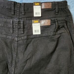 2 pair Lee Jeans Women's 18 Short Elastic Waist Relaxed Tapered Mid Rise Black